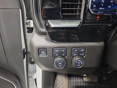 2025 Chevrolet Silverado 3500 HD Crew Cab Standard Box 4-Wheel Drive LT