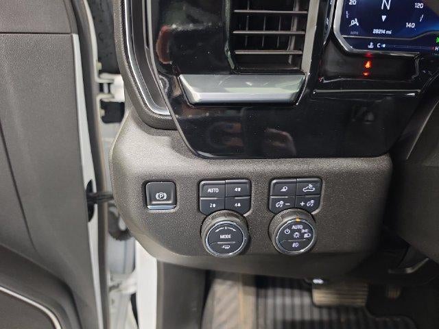 2025 Chevrolet Silverado 3500 HD Crew Cab Standard Box 4-Wheel Drive LT