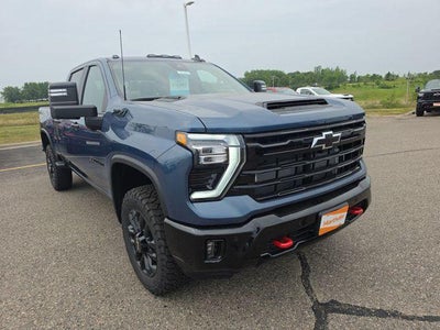 2026 Chevrolet Silverado 3500 HD Crew Cab Standard Box 4-Wheel Drive LT