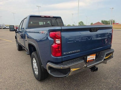 2026 Chevrolet Silverado 3500 HD Crew Cab Standard Box 4-Wheel Drive LT
