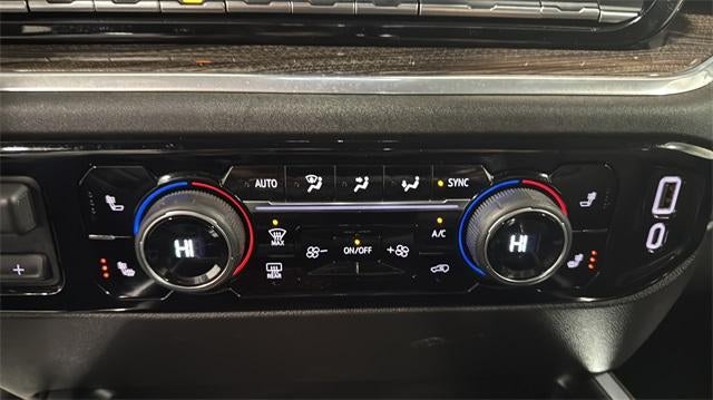 2025 Chevrolet Silverado 3500 HD Crew Cab Standard Box 4-Wheel Drive LT