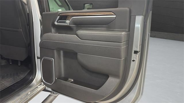 2025 Chevrolet Silverado 3500 HD Crew Cab Standard Box 4-Wheel Drive LT