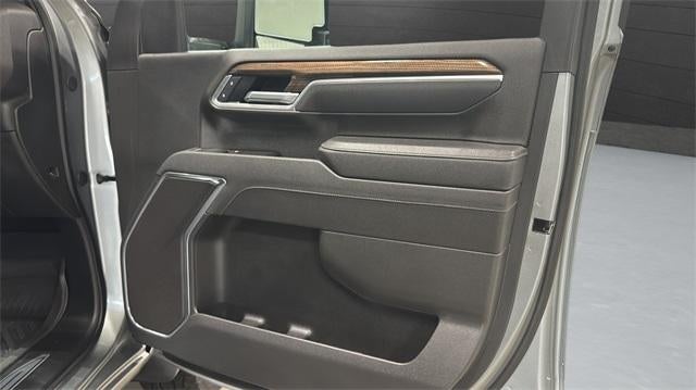 2025 Chevrolet Silverado 3500 HD Crew Cab Standard Box 4-Wheel Drive LT