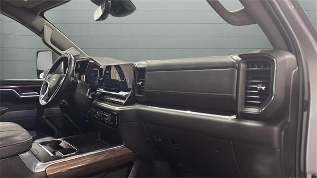 2025 Chevrolet Silverado 3500 HD Crew Cab Standard Box 4-Wheel Drive LT