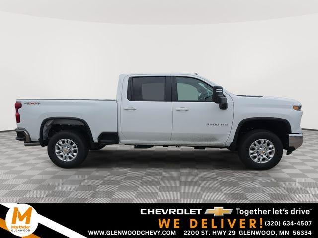 2026 Chevrolet Silverado 3500 HD Crew Cab Standard Box 4-Wheel Drive LT