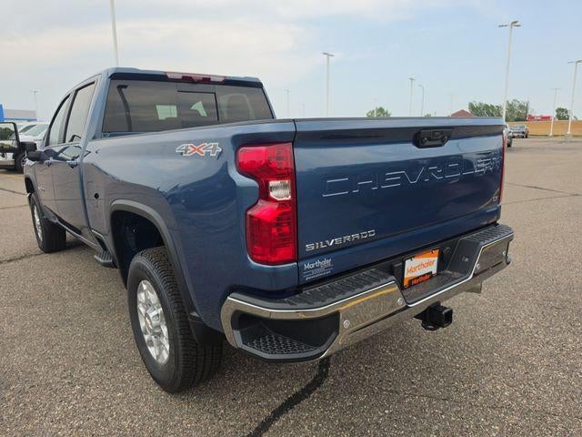 2026 Chevrolet Silverado 3500 HD Crew Cab Standard Box 4-Wheel Drive LT