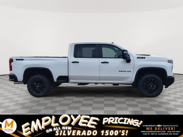 2026 Chevrolet Silverado 3500 HD Crew Cab Standard Box 4-Wheel Drive LT