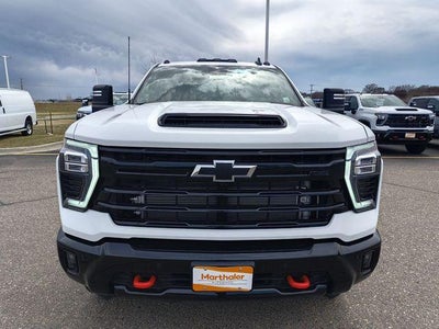 2026 Chevrolet Silverado 3500 HD Crew Cab Standard Box 4-Wheel Drive LT