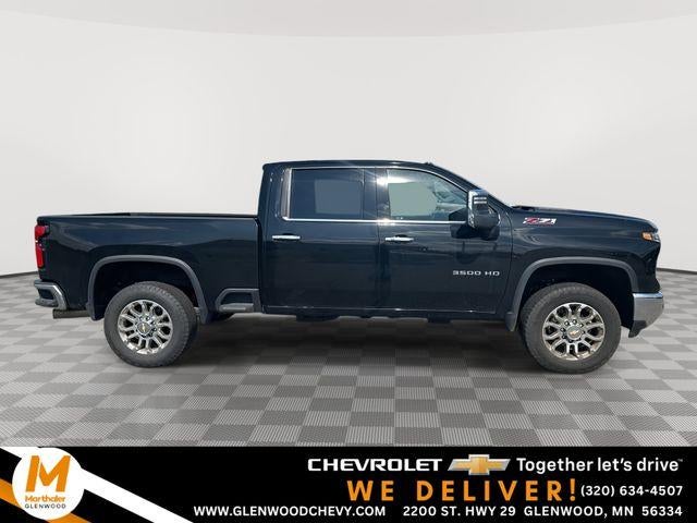 2025 Chevrolet Silverado 3500 HD Crew Cab Standard Box 4-Wheel Drive LTZ