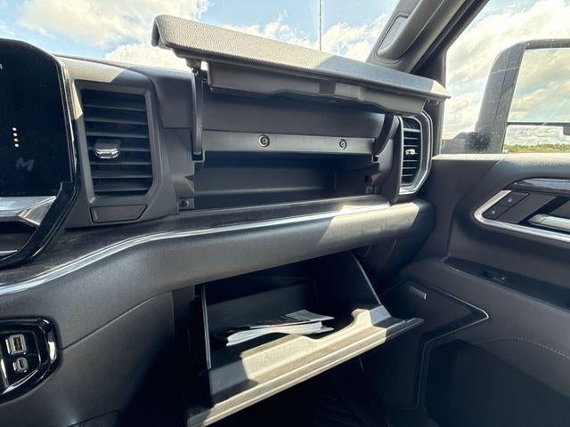 2025 Chevrolet Silverado 3500 HD Crew Cab Standard Box 4-Wheel Drive LTZ