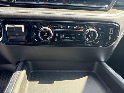 2025 Chevrolet Silverado 3500 HD Crew Cab Standard Box 4-Wheel Drive LTZ