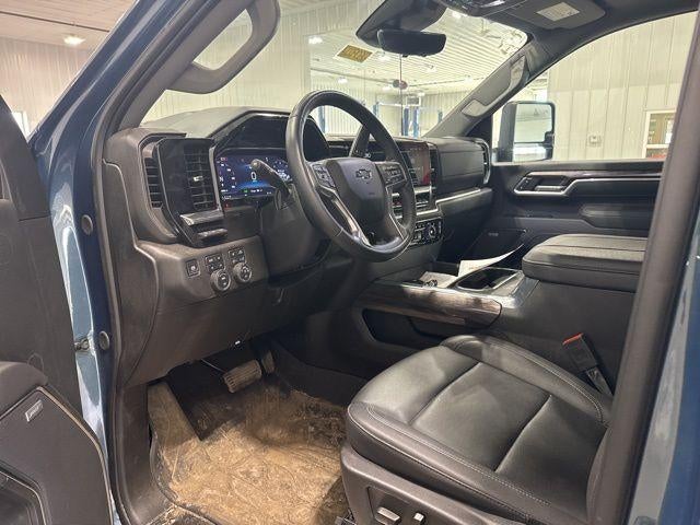 2025 Chevrolet Silverado 3500 HD Crew Cab Standard Box 4-Wheel Drive LTZ