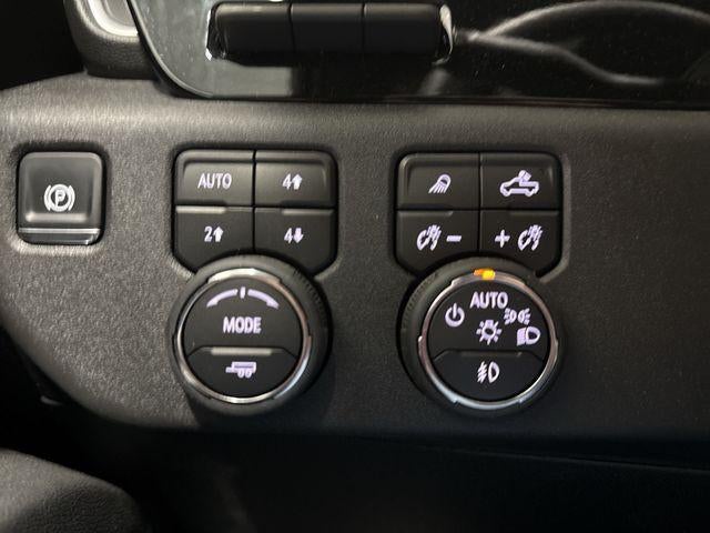 2025 Chevrolet Silverado 3500 HD Crew Cab Standard Box 4-Wheel Drive High Country