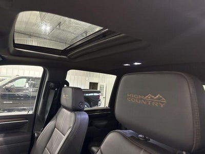 2025 Chevrolet Silverado 3500 HD Crew Cab Standard Box 4-Wheel Drive High Country
