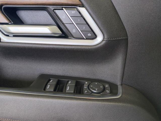 2025 Chevrolet Silverado 3500 HD Crew Cab Standard Box 4-Wheel Drive High Country