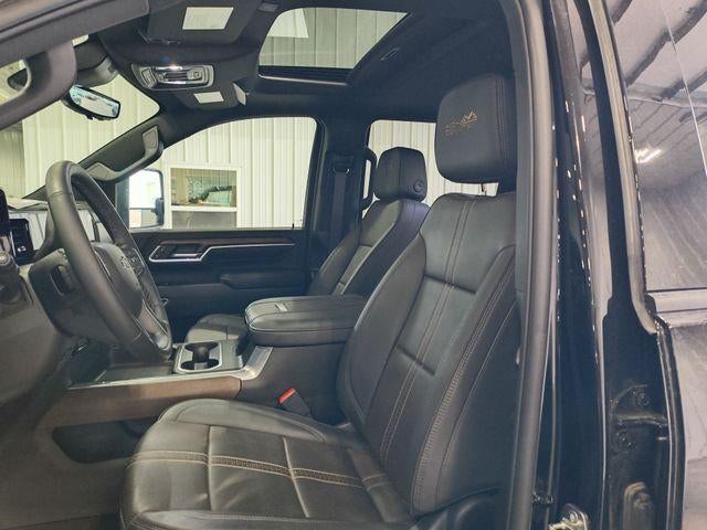 2025 Chevrolet Silverado 3500 HD Crew Cab Standard Box 4-Wheel Drive High Country