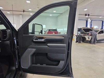 2025 Chevrolet Silverado 3500 HD Crew Cab Standard Box 4-Wheel Drive High Country