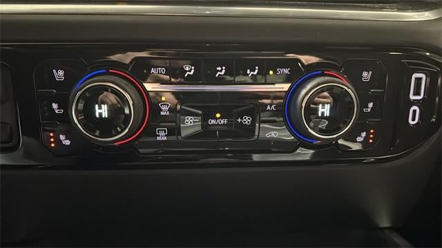 2025 Chevrolet Silverado 3500 HD Crew Cab Standard Box 4-Wheel Drive High Country