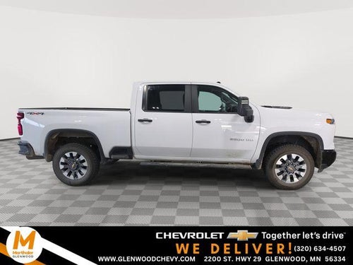 2024 Chevrolet Silverado 2500 HD Crew Cab Standard Box 4-Wheel Drive Custom