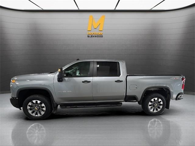 2024 Chevrolet Silverado 2500 HD Crew Cab Standard Box 4-Wheel Drive Custom