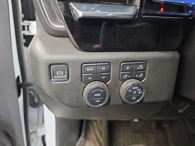 2024 Chevrolet Silverado 3500 HD Crew Cab Standard Box 4-Wheel Drive LT