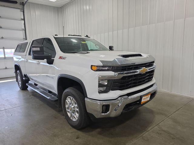 2024 Chevrolet Silverado 3500 HD Crew Cab Standard Box 4-Wheel Drive LT