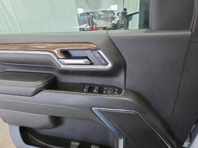 2024 Chevrolet Silverado 3500 HD Crew Cab Standard Box 4-Wheel Drive LT