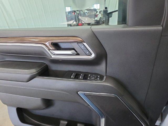 2024 Chevrolet Silverado 3500 HD Crew Cab Standard Box 4-Wheel Drive LT