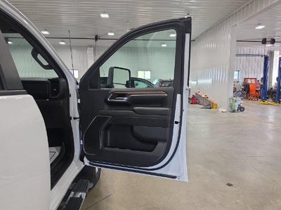 2024 Chevrolet Silverado 3500 HD Crew Cab Standard Box 4-Wheel Drive LT