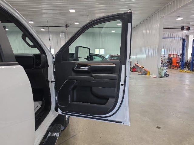 2024 Chevrolet Silverado 3500 HD Crew Cab Standard Box 4-Wheel Drive LT