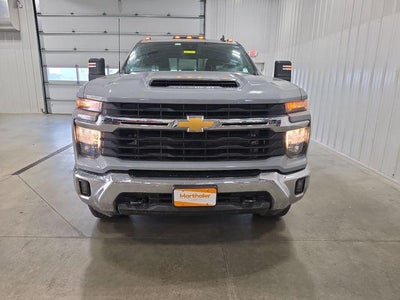 2024 Chevrolet Silverado 3500 HD Crew Cab Standard Box 4-Wheel Drive LT