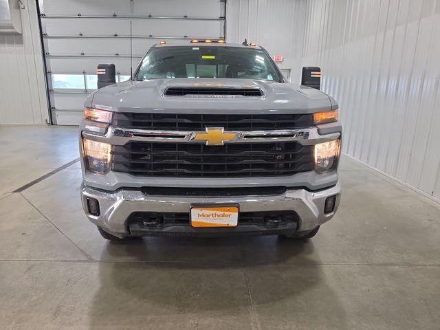 2024 Chevrolet Silverado 3500 HD Crew Cab Standard Box 4-Wheel Drive LT