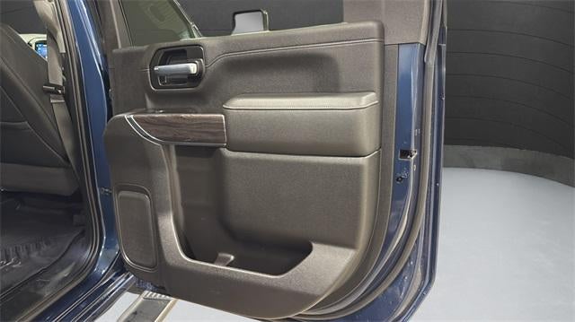 2022 Chevrolet Silverado 3500 HD Crew Cab Standard Box 4-Wheel Drive LTZ