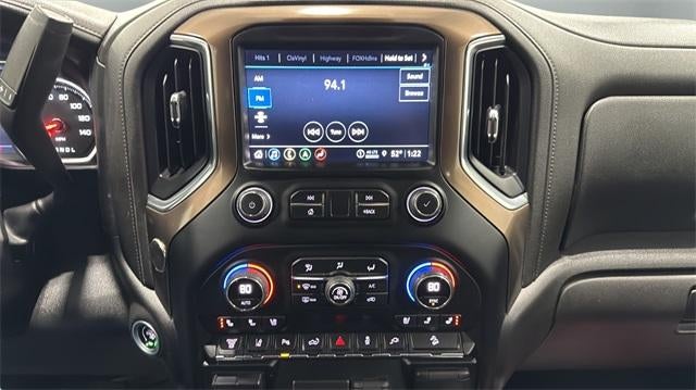 2022 Chevrolet Silverado 3500 HD Crew Cab Standard Box 4-Wheel Drive High Country