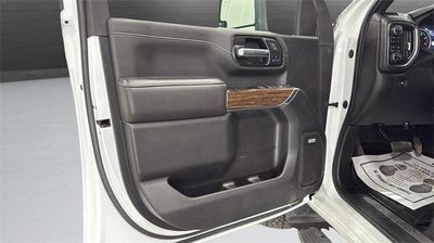 2022 Chevrolet Silverado 3500 HD Crew Cab Standard Box 4-Wheel Drive High Country