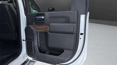 2022 Chevrolet Silverado 3500 HD Crew Cab Standard Box 4-Wheel Drive High Country