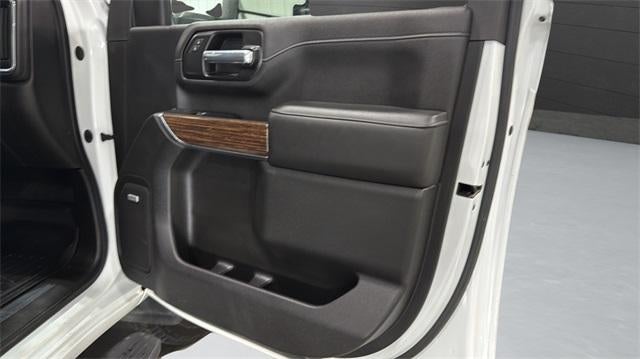 2022 Chevrolet Silverado 3500 HD Crew Cab Standard Box 4-Wheel Drive High Country