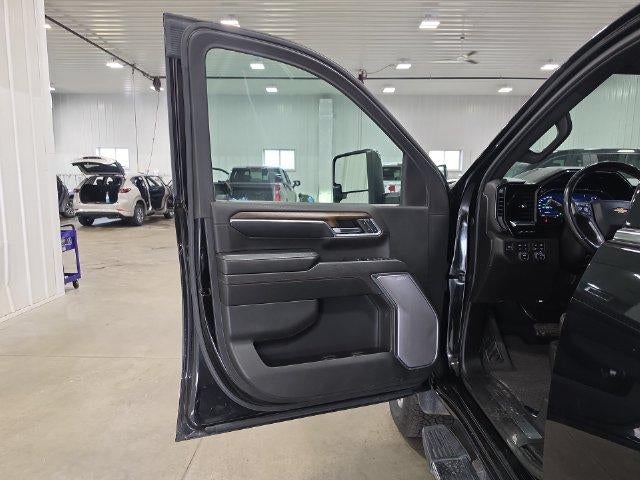 2024 Chevrolet Silverado 3500 HD Crew Cab Standard Box 4-Wheel Drive High Country