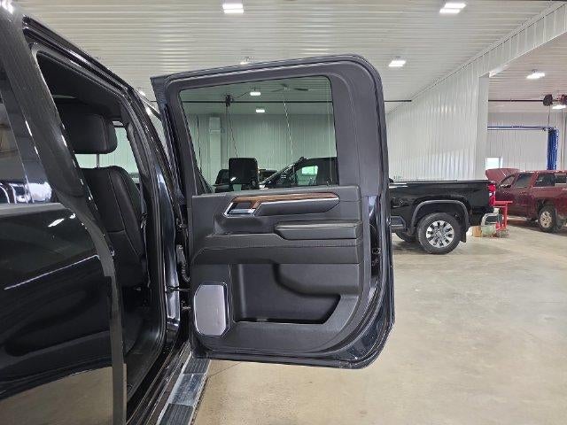 2024 Chevrolet Silverado 3500 HD Crew Cab Standard Box 4-Wheel Drive High Country