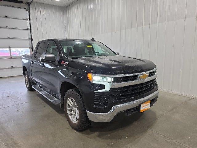 Certified 2022 Chevrolet Silverado 1500 LT with VIN 2GCUDDED1N1503136 for sale in Glenwood, Minnesota