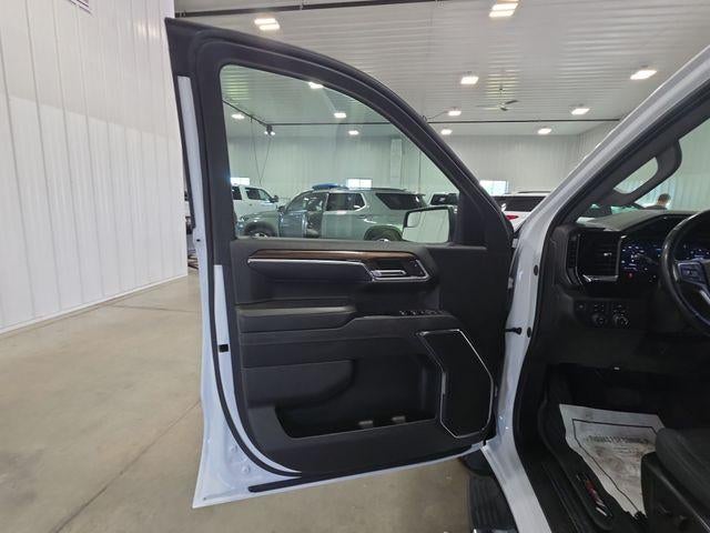 2024 Chevrolet Silverado 1500 Crew Cab Short Box 4-Wheel Drive LT 1LT