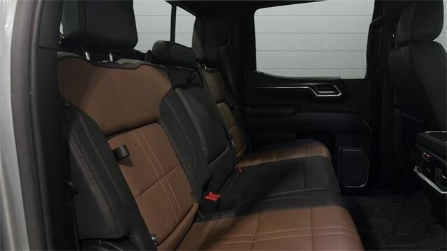 2023 Chevrolet Silverado 1500 Crew Cab Short Box 4-Wheel Drive High Country