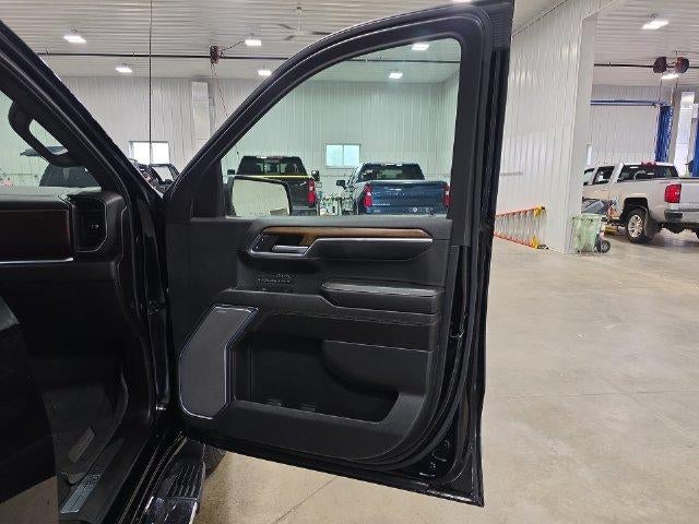 2024 Chevrolet Silverado 1500 Crew Cab Short Box 4-Wheel Drive High Country