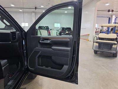 2025 Chevrolet Silverado 1500 Crew Cab Short Box 4-Wheel Drive RST