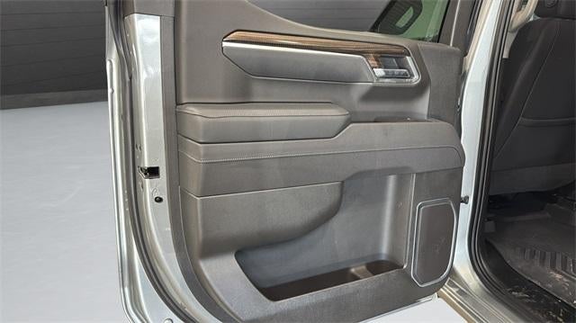 2025 Chevrolet Silverado 1500 Crew Cab Short Box 4-Wheel Drive RST