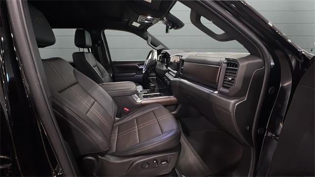 2025 Chevrolet Silverado 1500 Crew Cab Short Box 4-Wheel Drive High Country