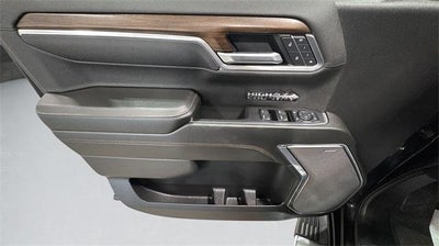 2025 Chevrolet Silverado 1500 Crew Cab Short Box 4-Wheel Drive High Country