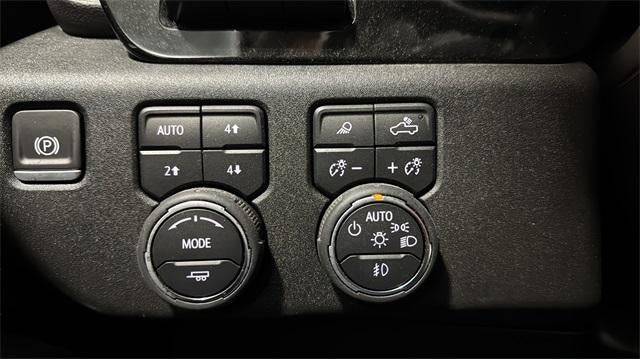 2025 Chevrolet Silverado 1500 Crew Cab Short Box 4-Wheel Drive High Country