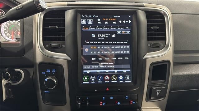 2015 RAM 3500 4WD Crew Cab 6.3 Ft Box Big Horn