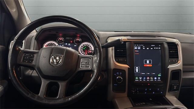 2015 RAM 3500 4WD Crew Cab 6.3 Ft Box Big Horn